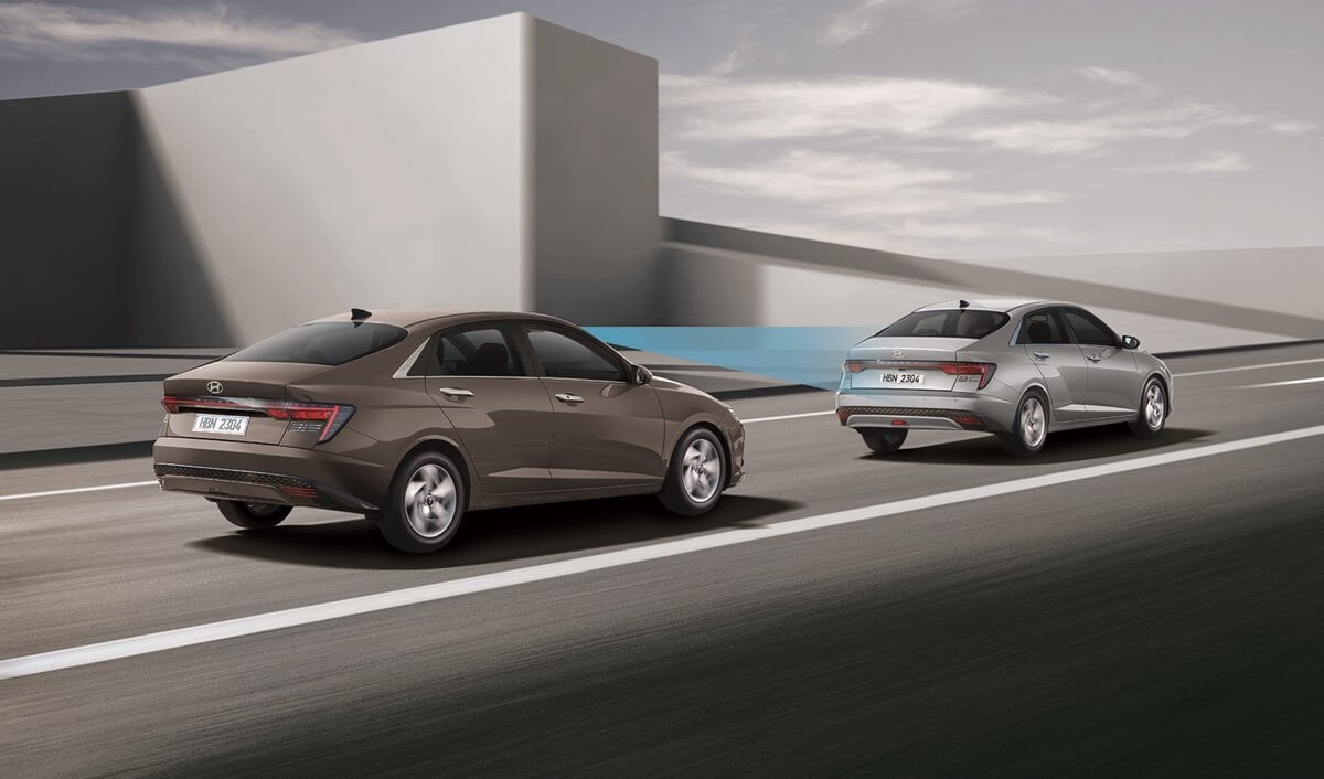 Gói an toàn chủ động Hyundai SmartSense với hỗ trợ phòng tránh va chạm FCA