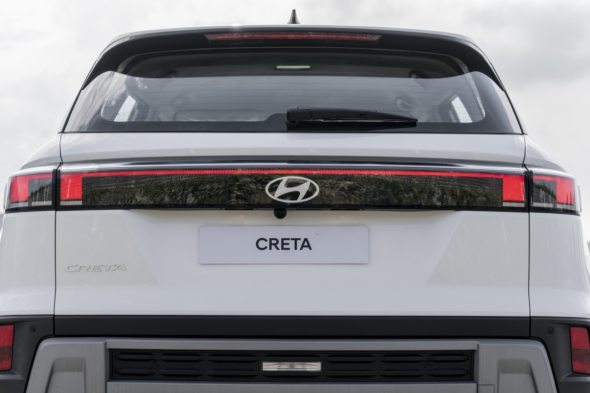 Hyundai New Creta: Cụm đèn hậu dạng LED với dải đèn nối liền