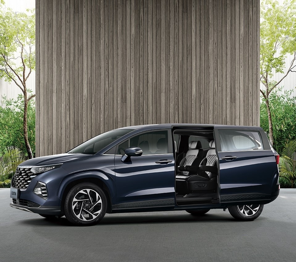 Không gian nội thất rộng rãi và sang trọng 7 chỗ Hyundai Custin