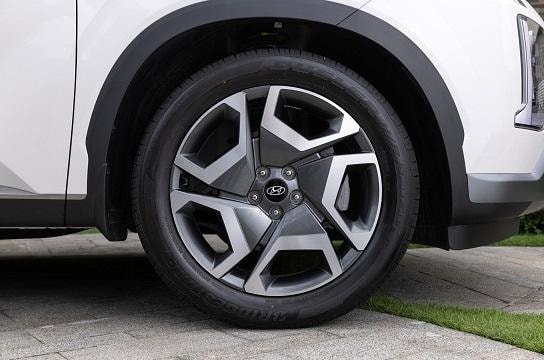 Cận cảnh vành hợp kim 20 inch trên Hyundai Palisade