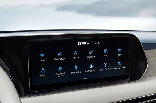 Màn hình giải trí trung tâm trong khoang lái Hyundai Palisade