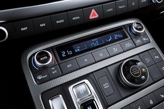 Bảng điều khiển điều hòa ba vùng trên Hyundai Palisade