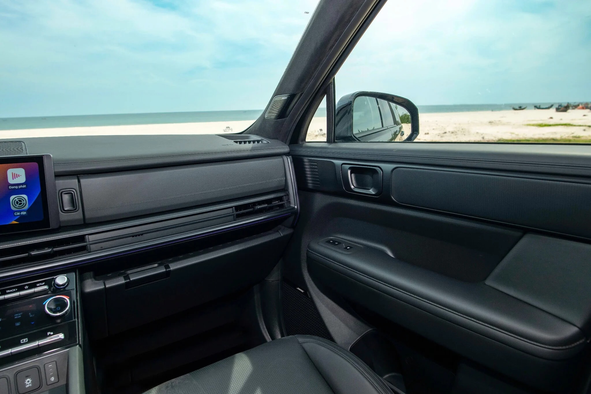 Hệ thống âm thanh 12 loa Bose cao cấp sống động Hyundai Santa Fe