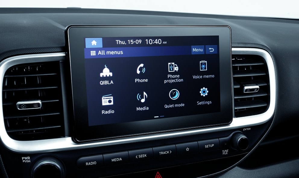 Màn hình giải trí cảm ứng 8 inch hỗ trợ Apple CarPlay và Android Auto
