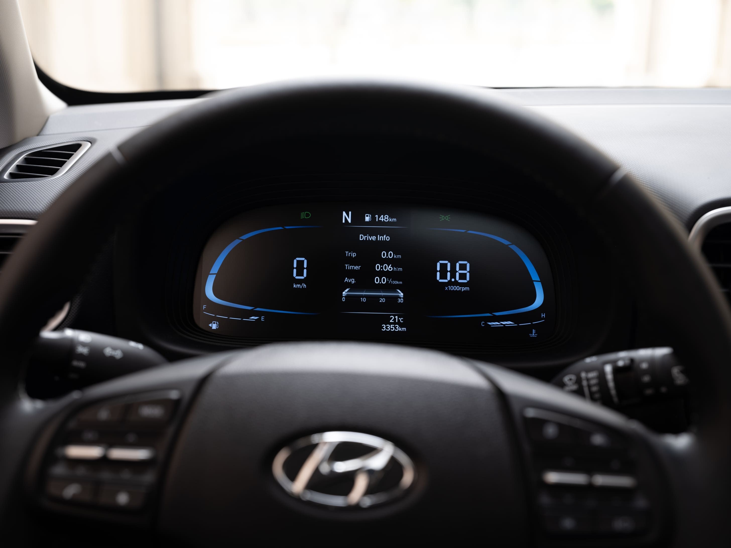 Khoang lái hiện đại với màn hình kỹ thuật số trên Hyundai Venue