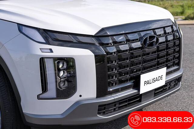 Cận cảnh lưới tản nhiệt và cụm đèn chiếu sáng Palisade